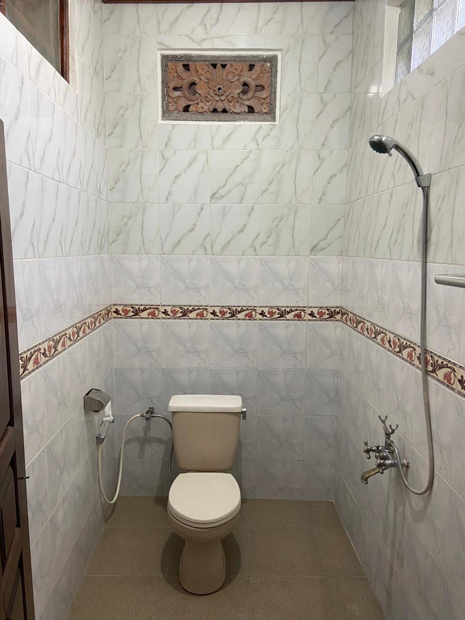 Bagus Homestay Падангбай Экстерьер фото
